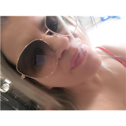 DJ_Danyela_V8_Leal